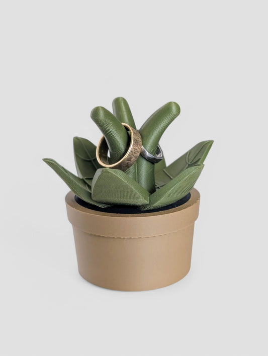 The Frond - Ring Holder